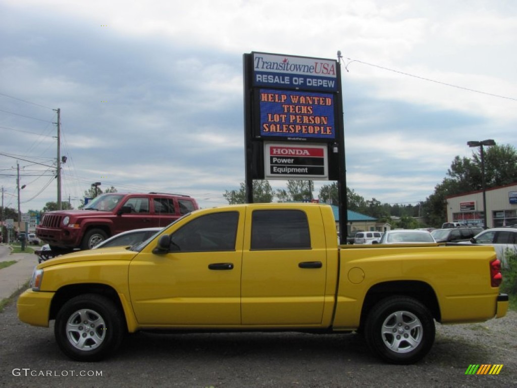 2007 Dakota SLT Quad Cab 4x4 - Detonator Yellow / Medium Slate Gray photo #5