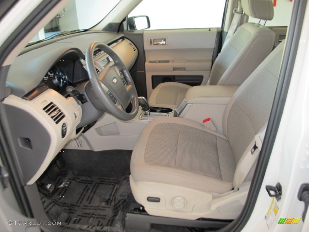 2010 Ford Flex SE Interior Color Photos