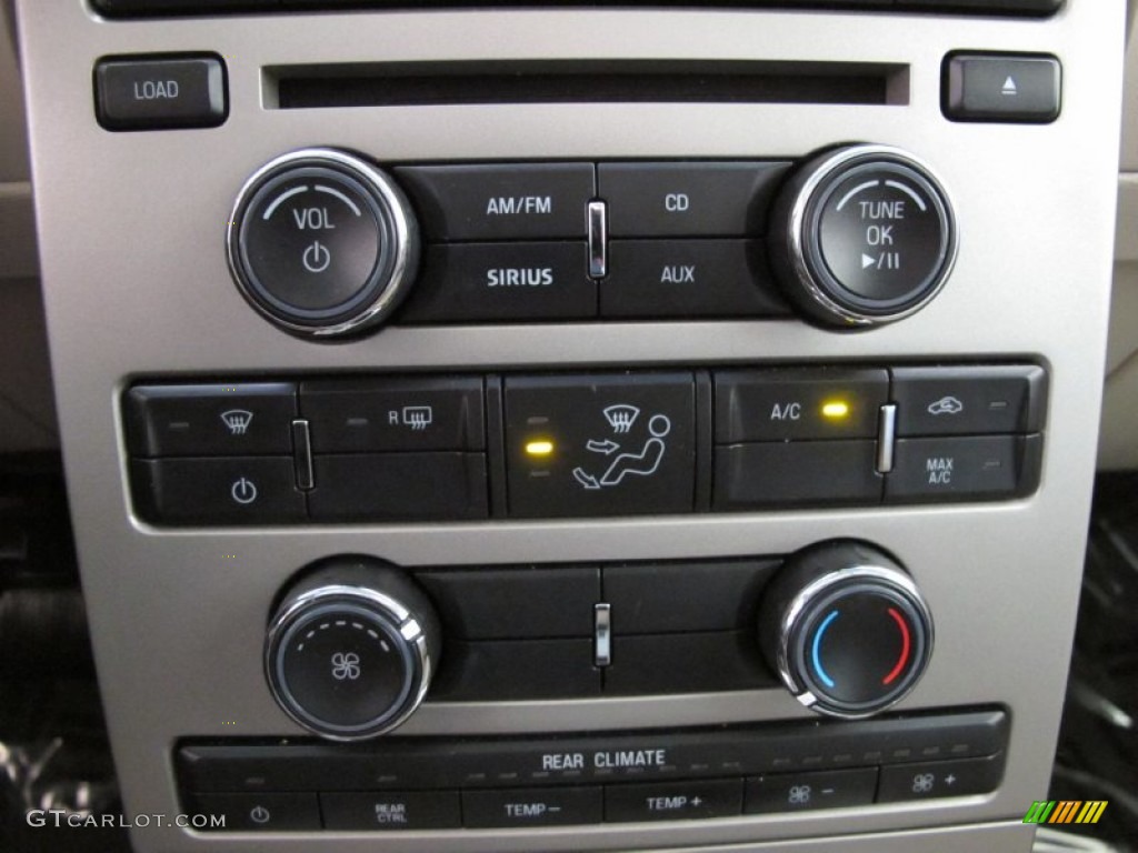 2010 Ford Flex SE Controls Photo #53370395