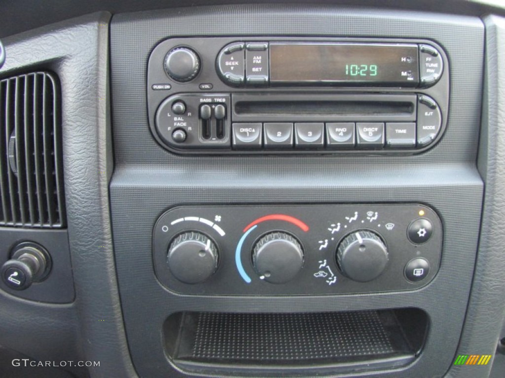 2004 Dodge Ram 2500 SLT Regular Cab 4x4 Audio System Photo #53371637