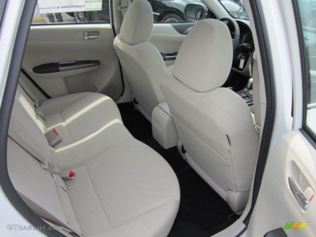 2011 Impreza 2.5i Premium Sedan - Satin White Pearl / Ivory photo #12