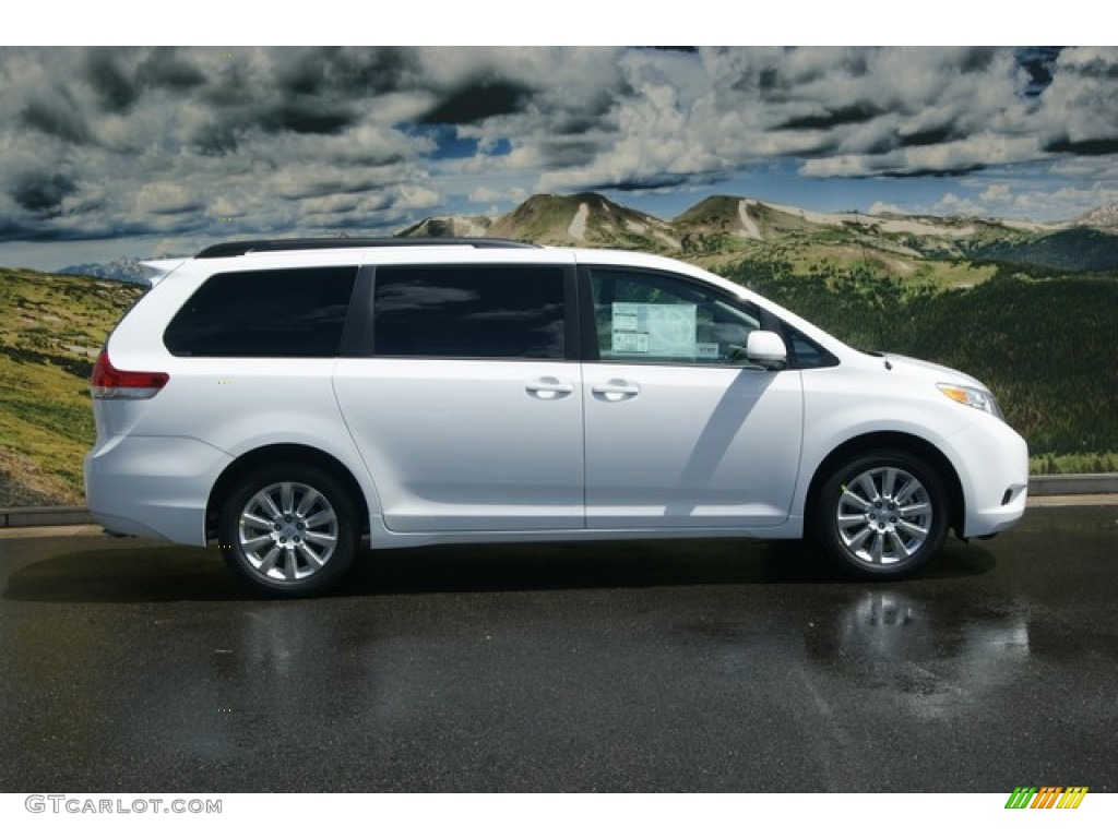 2011 Sienna LE AWD - Super White / Bisque photo #2