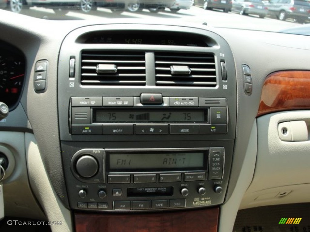 2001 Lexus LS 430 Controls Photo #53373284