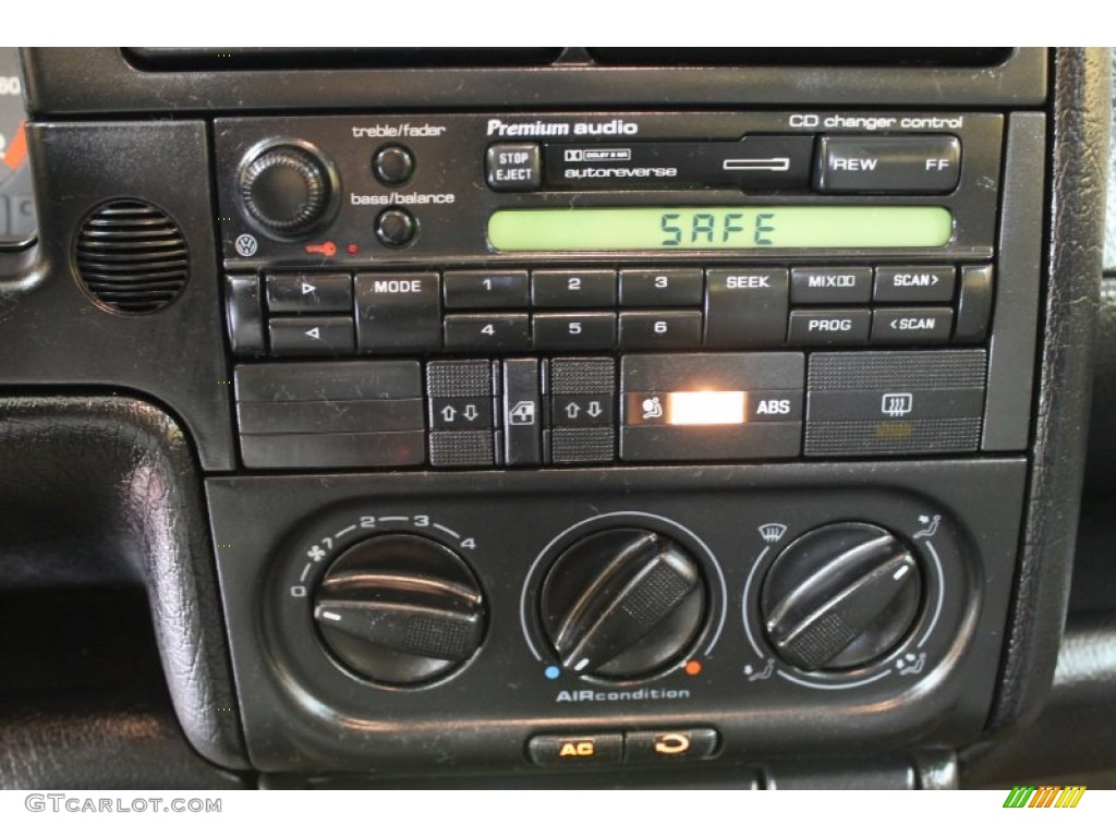 1997 Volkswagen Passat GLX Wagon Controls Photos