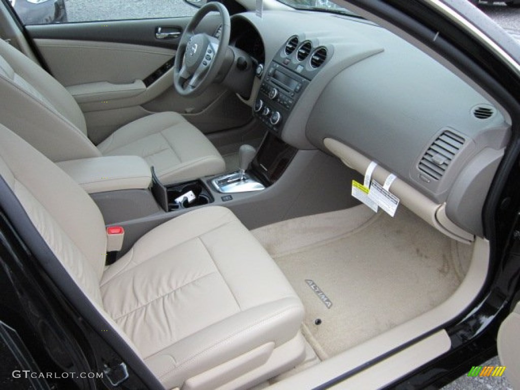 Blonde Interior 2012 Nissan Altima 2.5 S Photo #53377856