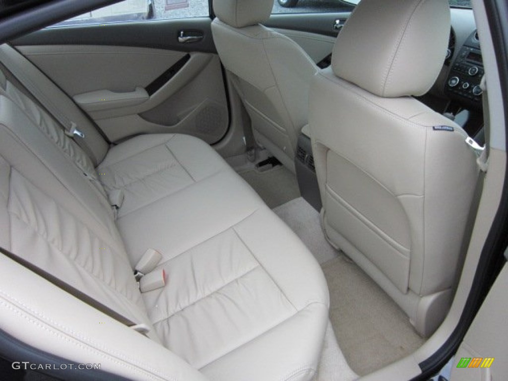 Blonde Interior 2012 Nissan Altima 2.5 S Photo #53377895
