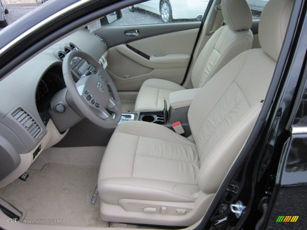 Blonde Interior 2012 Nissan Altima 2.5 S Photo #53377940