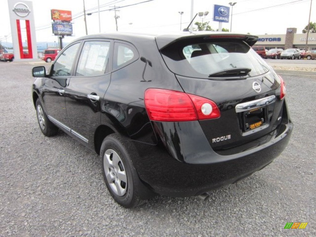 2011 Rogue S AWD - Wicked Black / Black photo #4