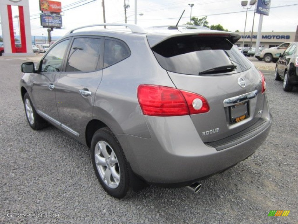 2011 Rogue SV AWD - Platinum Graphite / Black photo #4