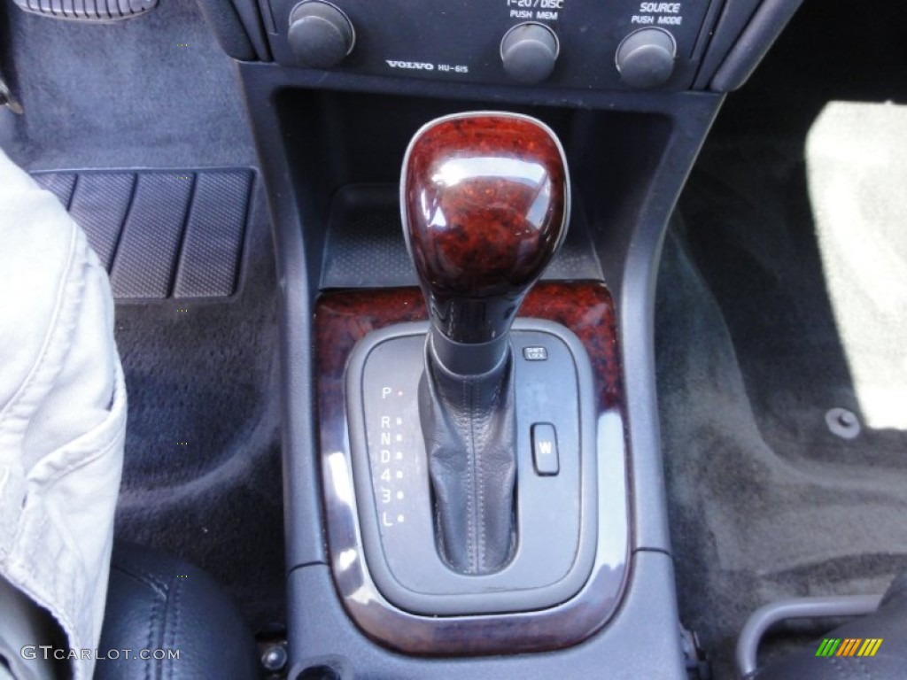 2001 Volvo S40 1.9T SE 5 Speed Automatic Transmission Photo #53381471