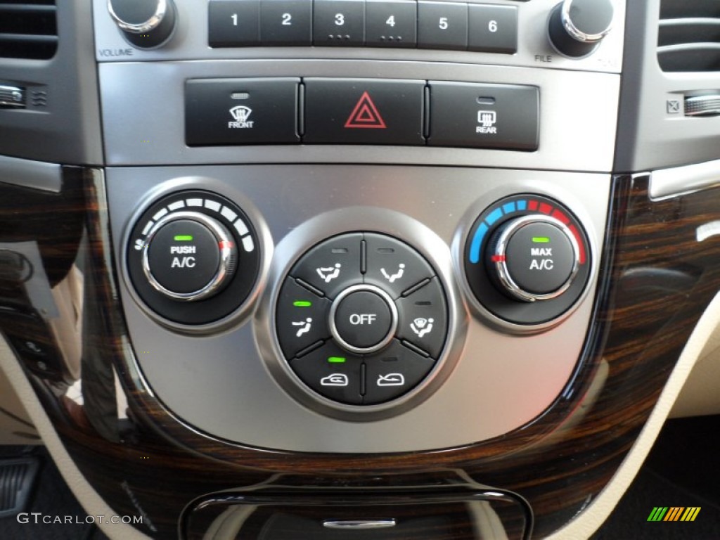 2012 Hyundai Santa Fe GLS Controls Photo #53383184