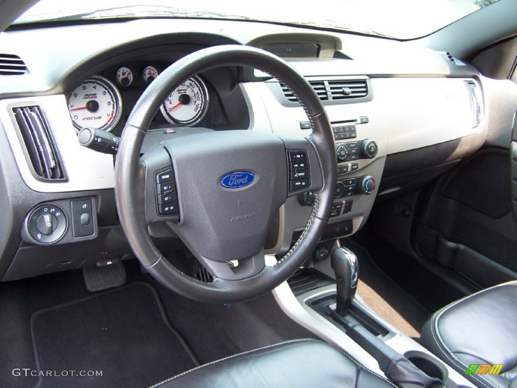 2009 Focus SEL Sedan - Light Ice Blue Metallic / Charcoal Black photo #10