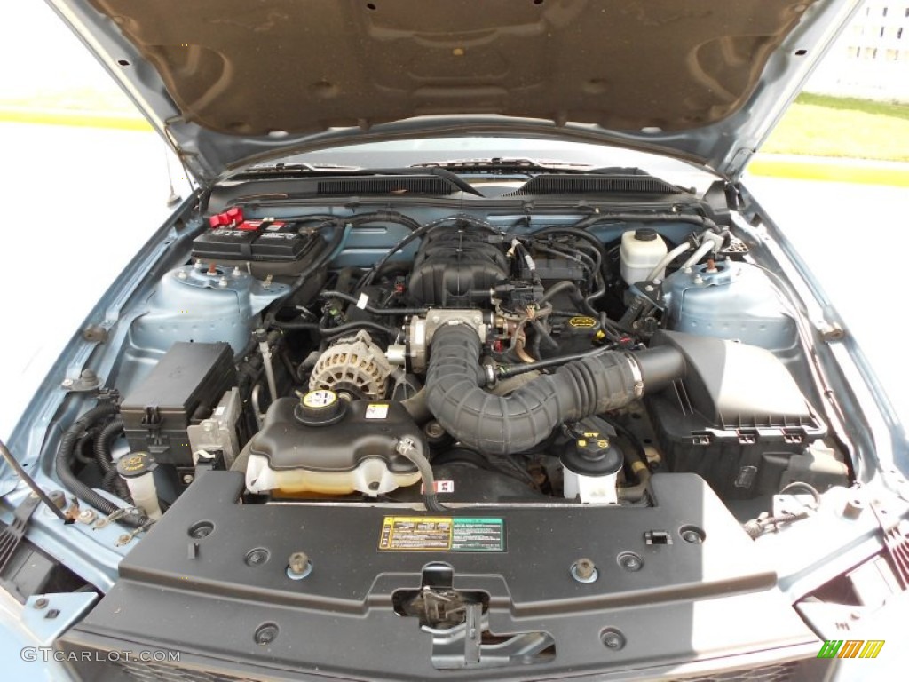 2006 Ford Mustang V6 Premium Coupe 4.0 Liter SOHC 12-Valve V6 Engine Photo #53384117