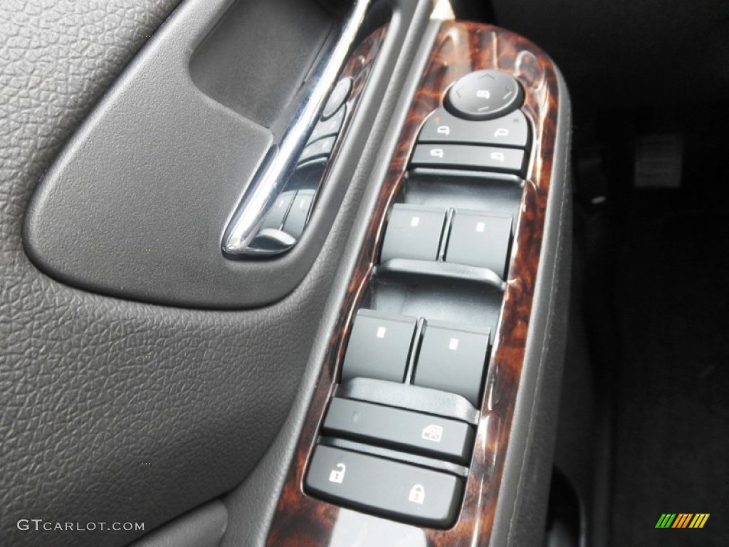 2012 GMC Yukon Denali AWD Controls Photo #53386751