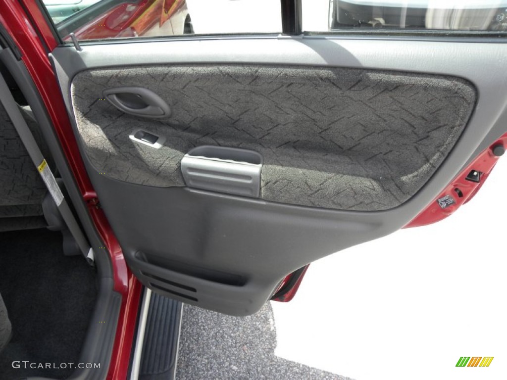 2001 Chevrolet Tracker LT Hardtop Door Panel Photos