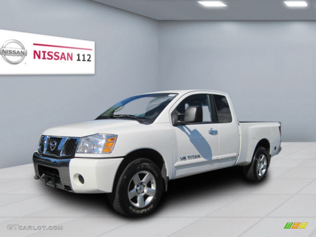 2006 Titan SE King Cab 4x4 - White / Graphite/Titanium photo #1