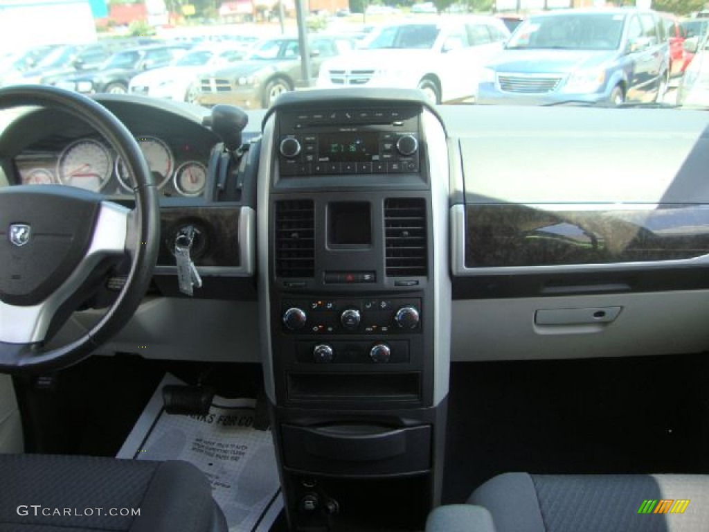 2010 Grand Caravan SXT - Deep Water Blue Pearl Coat / Dark Slate Gray/Light Shale photo #31