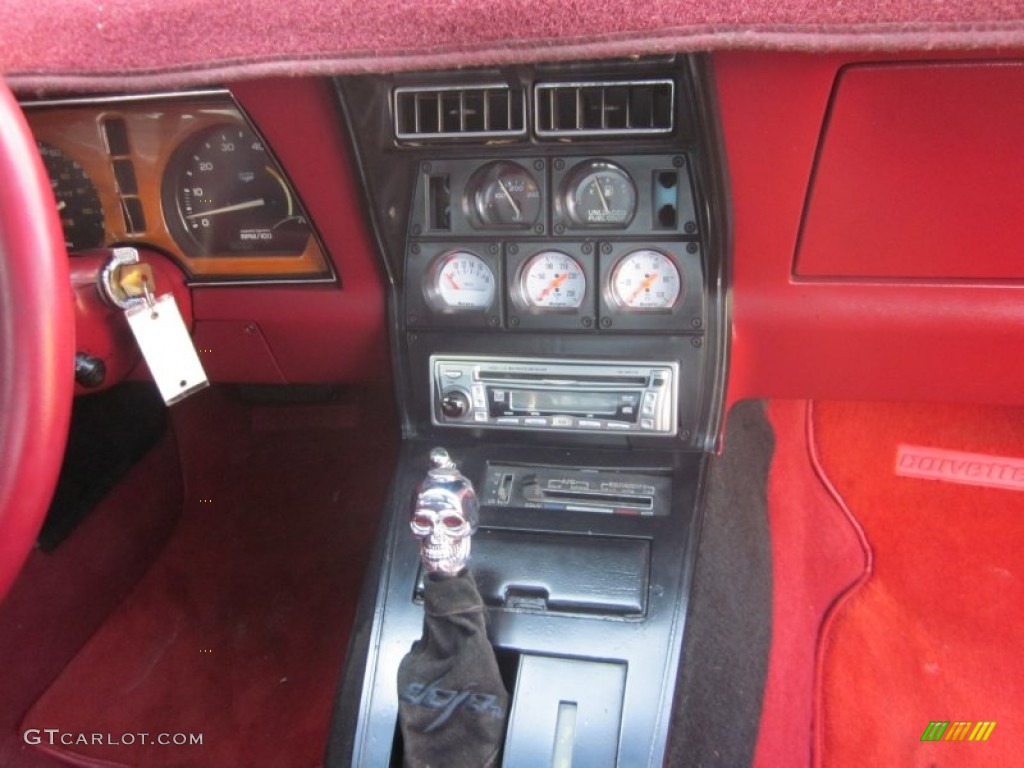 1982 Chevrolet Corvette Coupe Controls Photo #53398547