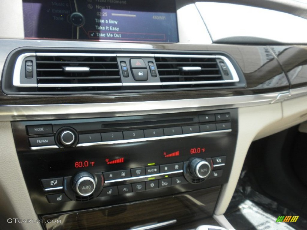 2011 BMW 7 Series 750Li Sedan Controls Photo #53398793