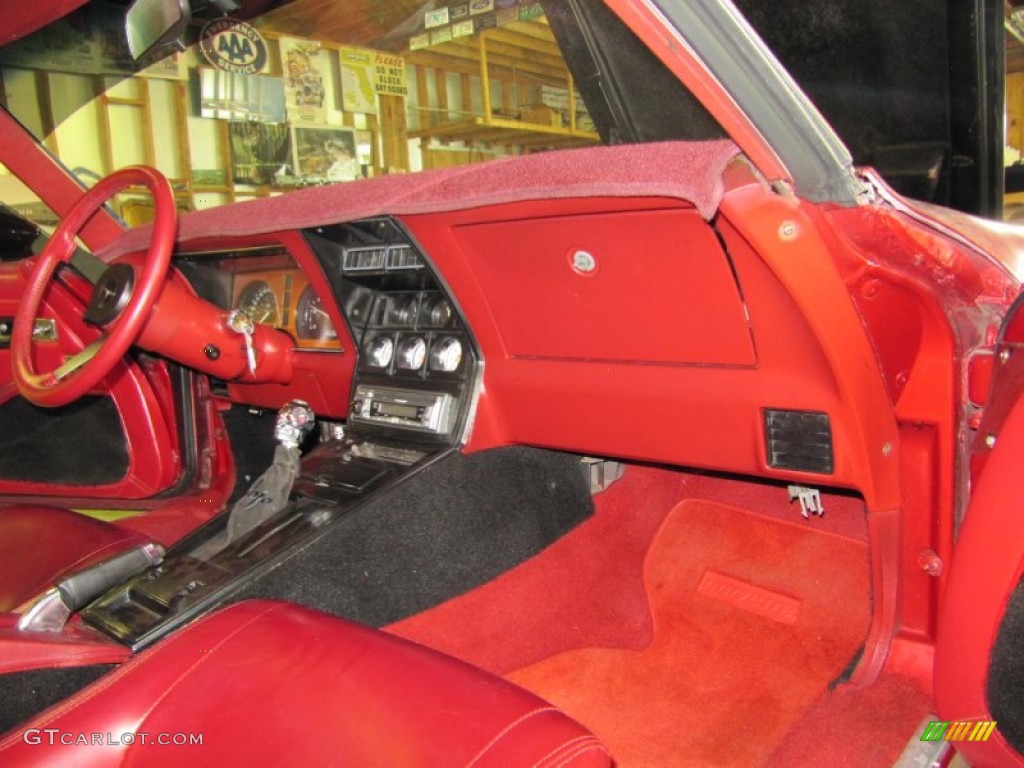 Dark Red Interior 1982 Chevrolet Corvette Coupe Photo #53399093