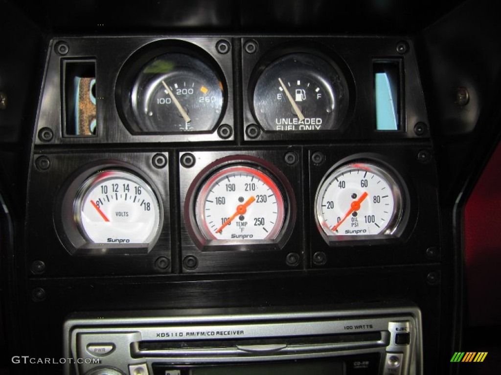 1982 Chevrolet Corvette Coupe Gauges Photo #53399159