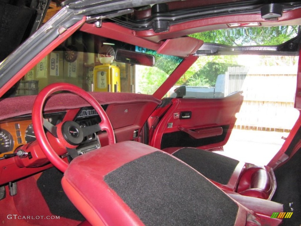 Dark Red Interior 1982 Chevrolet Corvette Coupe Photo #53399264
