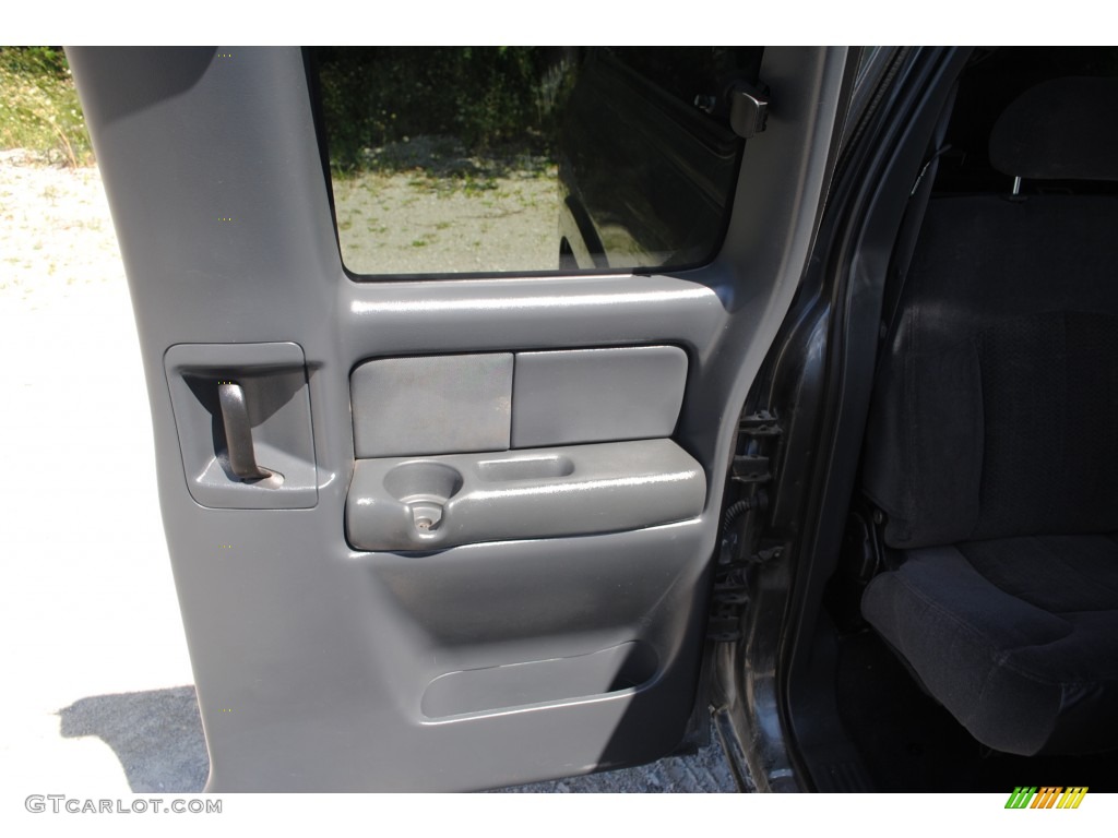 2002 Silverado 1500 LS Extended Cab 4x4 - Medium Charcoal Gray Metallic / Graphite Gray photo #33