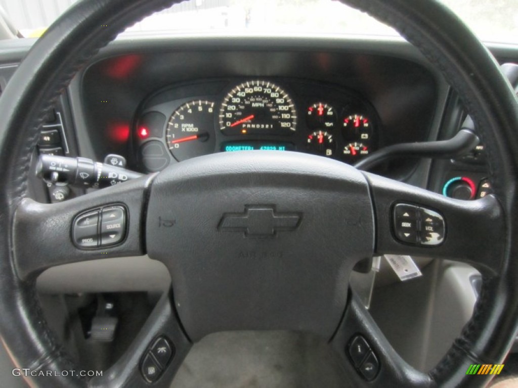 2006 Chevrolet Tahoe Z71 4x4 Gray/Dark Charcoal Steering Wheel Photo #53402009