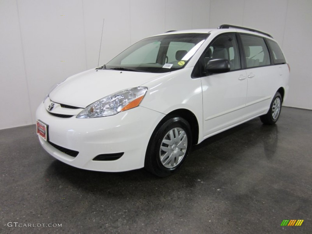 2008 Natural White Toyota Sienna LE 53364474 Car