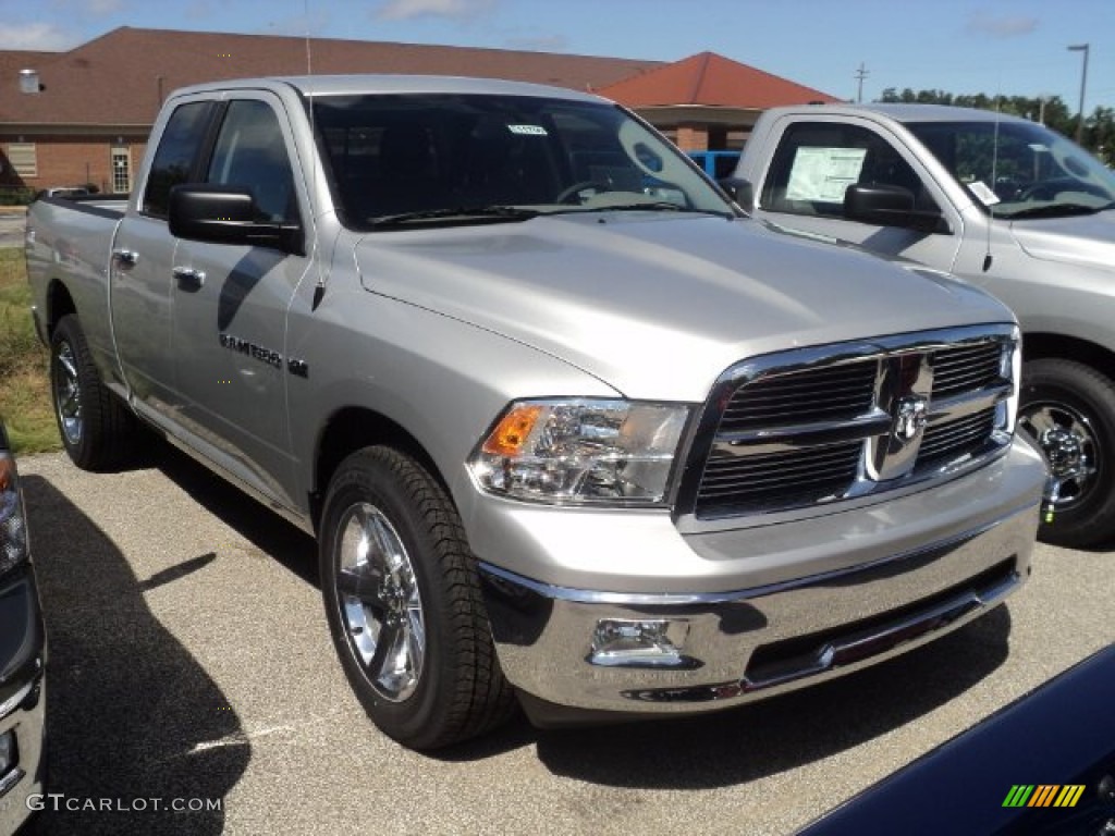 2011 Ram 1500 SLT Quad Cab 4x4 - Bright Silver Metallic / Dark Slate Gray/Medium Graystone photo #2