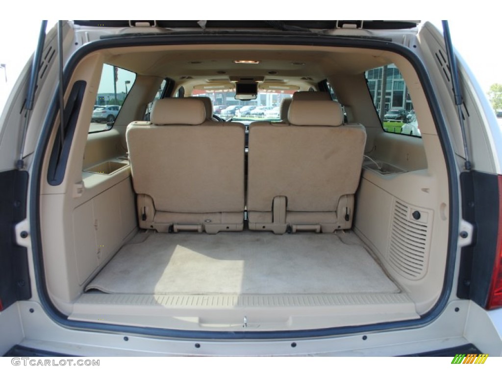 2008 Chevrolet Suburban 1500 LS Trunk Photo #53405108