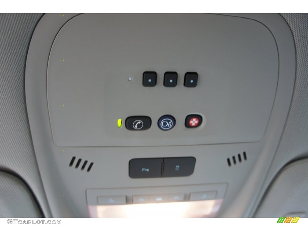 2012 Chevrolet Volt Hatchback Controls Photo #53406383
