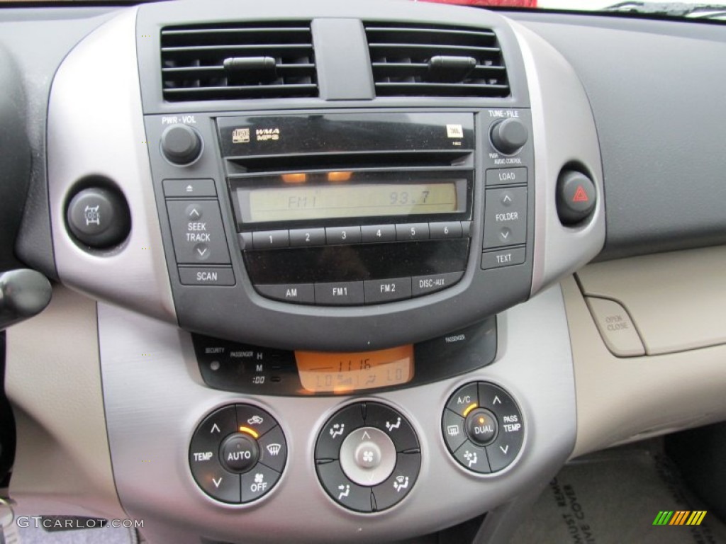 2007 Toyota RAV4 Limited 4WD Controls Photo #53407352
