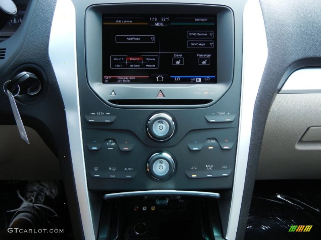 2012 Ford Explorer XLT Controls Photo #53412412