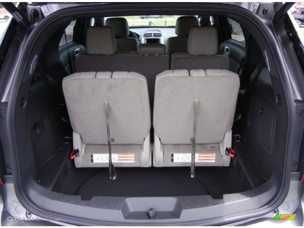 2012 Ford Explorer XLT Trunk Photo #53412429