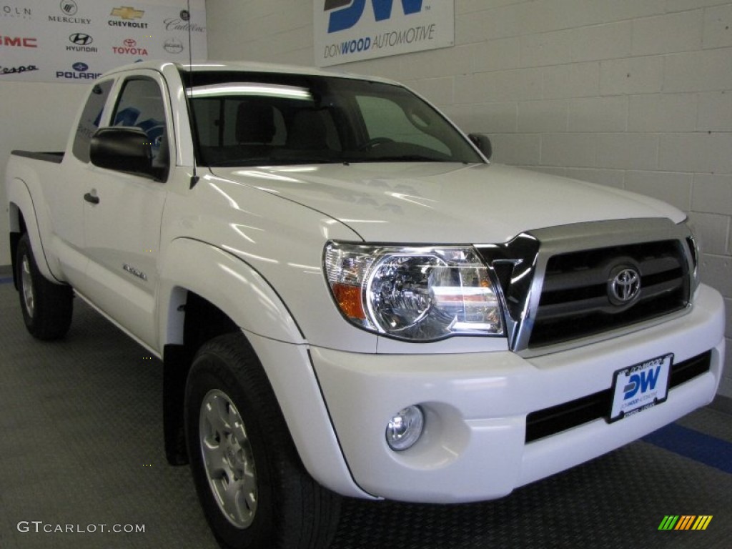 2009 Tacoma V6 PreRunner Access Cab - Super White / Sand Beige photo #1