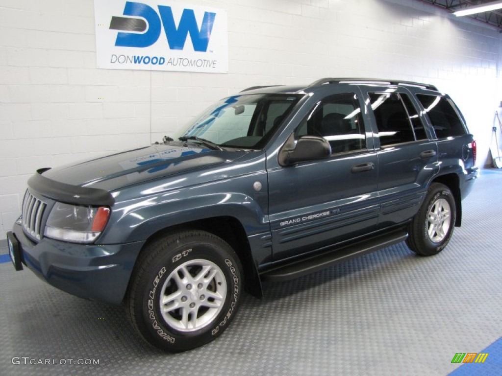 2004 Grand Cherokee Laredo 4x4 - Steel Blue Pearl / Dark Slate Gray photo #2