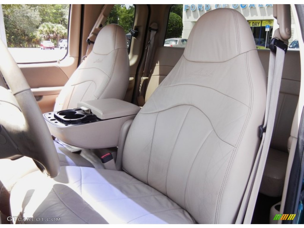 Medium Parchment Interior 2000 Ford F150 Lariat Extended Cab Photo #53413930