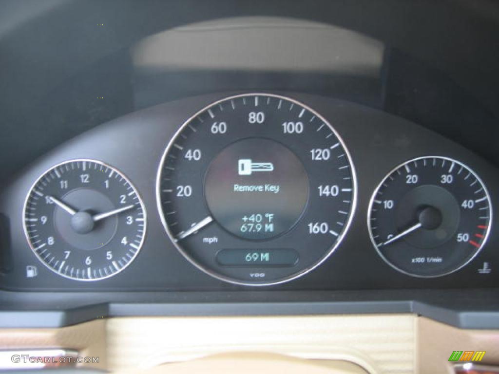 2008 E 320 BlueTEC Sedan - Capri Blue Metallic / Cashmere photo #10