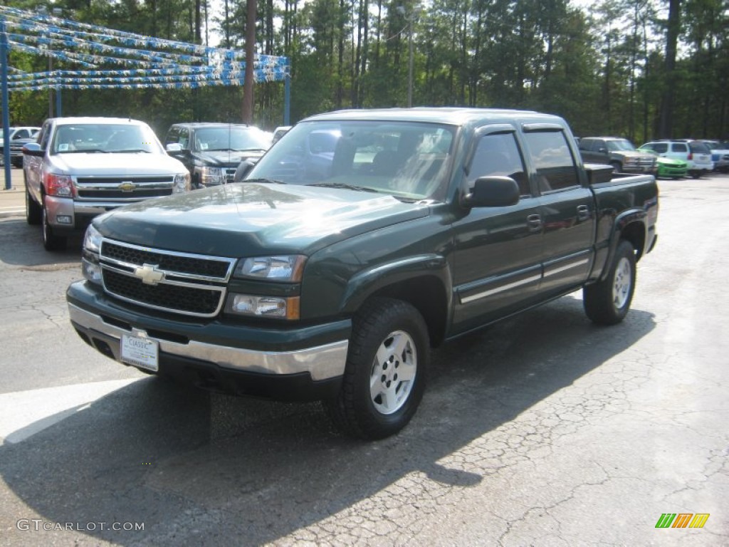 2006 Silverado 1500 Z71 Crew Cab 4x4 - Dark Green Metallic / Tan photo #1