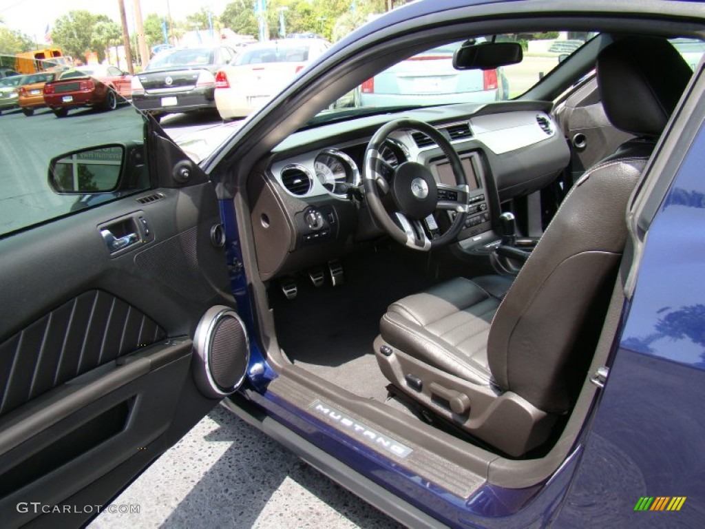 Charcoal Black Interior 2010 Ford Mustang GT Premium Coupe Photo #53415642