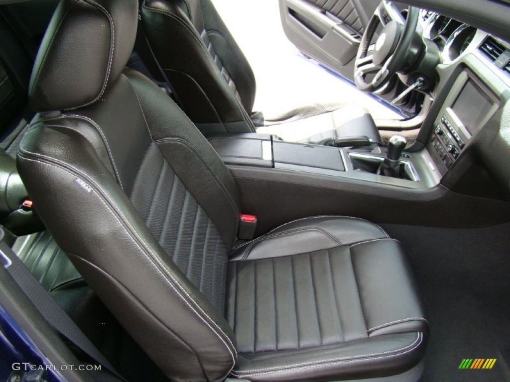 Charcoal Black Interior 2010 Ford Mustang GT Premium Coupe Photo #53415724