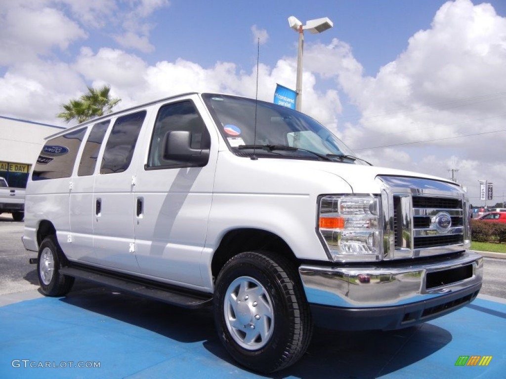 Oxford White 2011 Ford E Series Van E350 XLT Passenger Exterior Photo #53415982