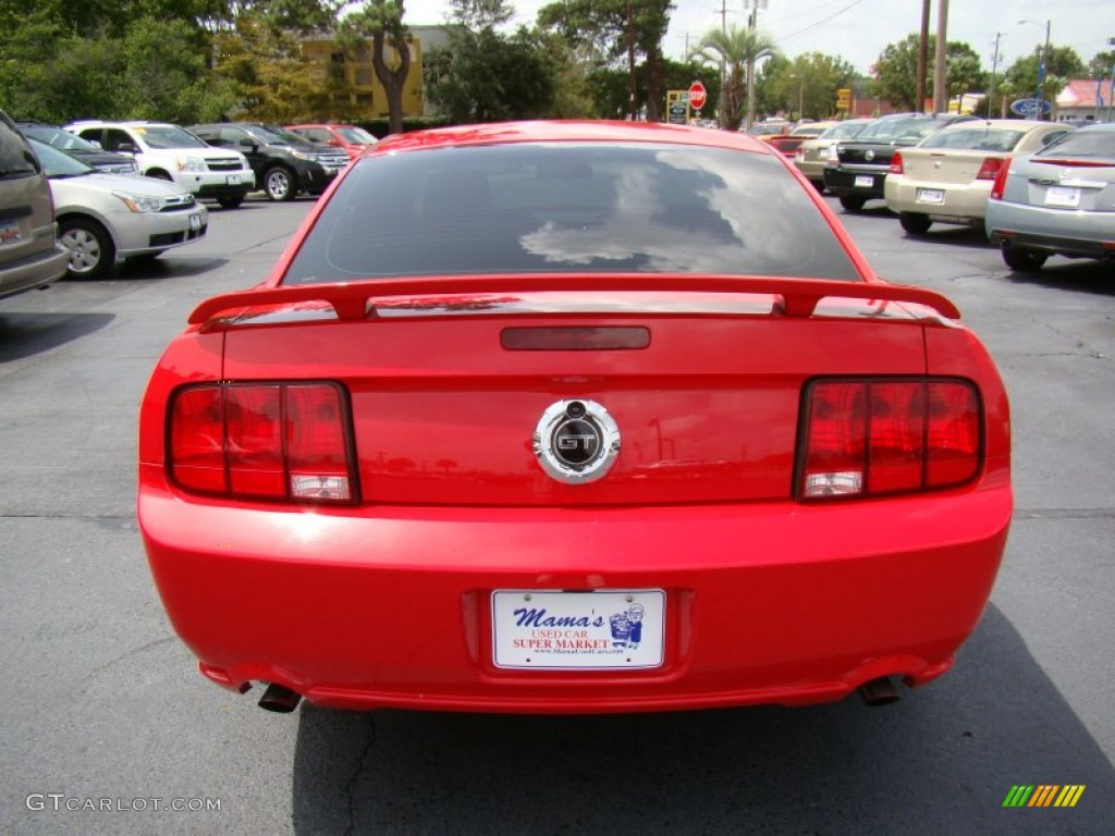 2007 Mustang GT Deluxe Coupe - Torch Red / Dark Charcoal photo #7