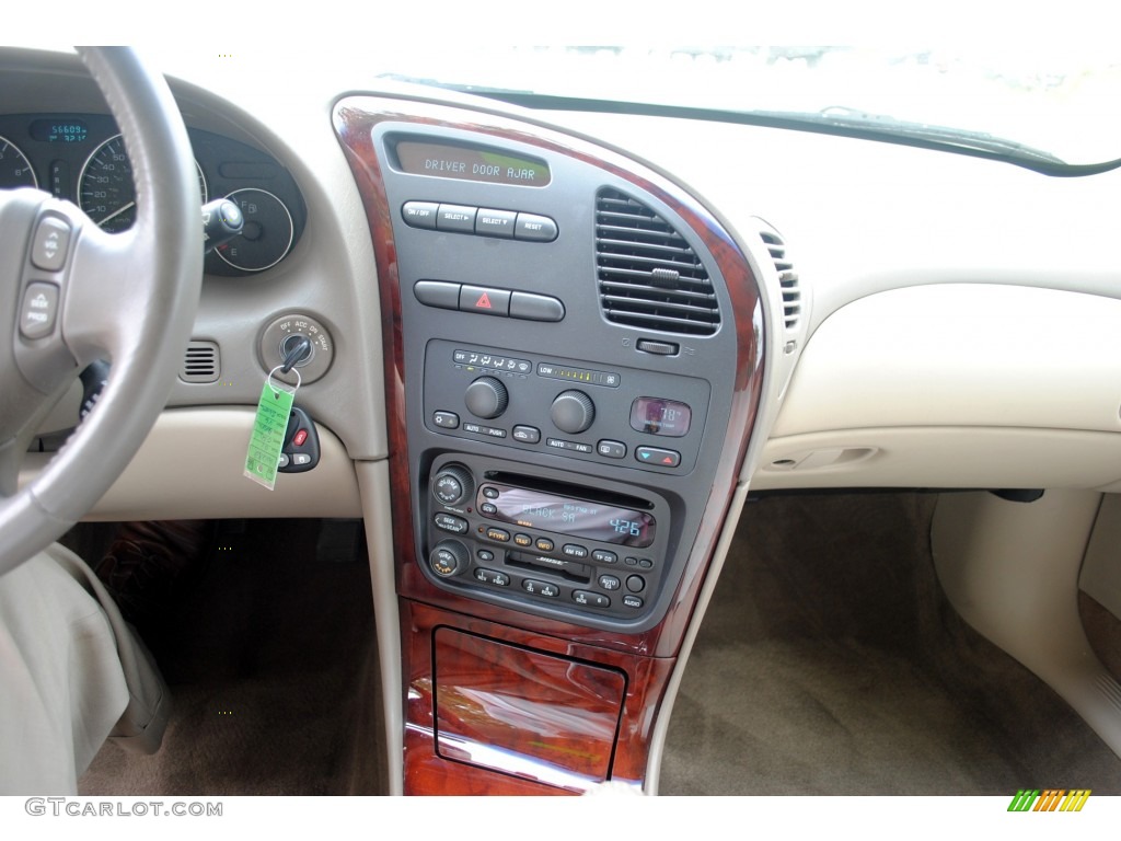 2001 Oldsmobile Aurora 3.5 Controls Photo #53417911