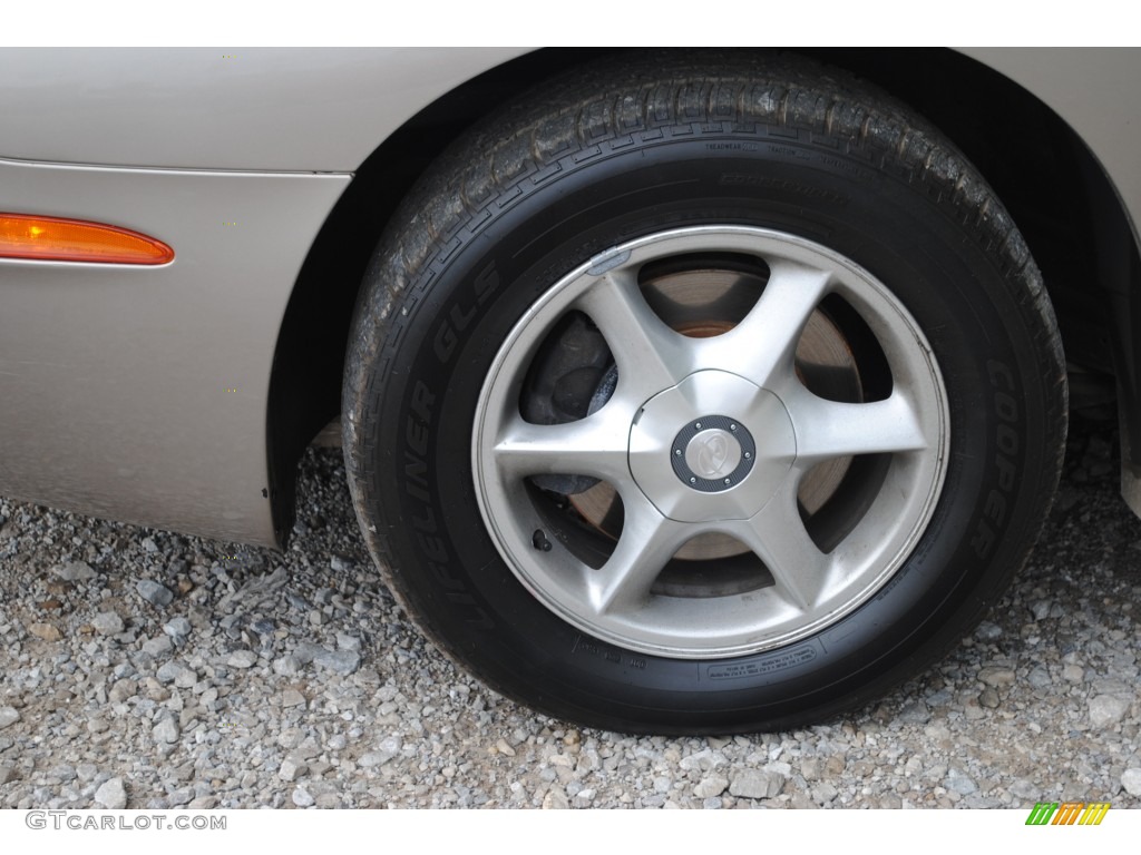 2001 Oldsmobile Aurora 3.5 Wheel Photo #53418211