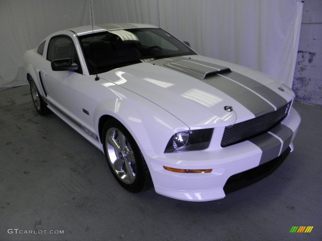 2007 Mustang Shelby GT Coupe - Performance White / Light Graphite photo #1