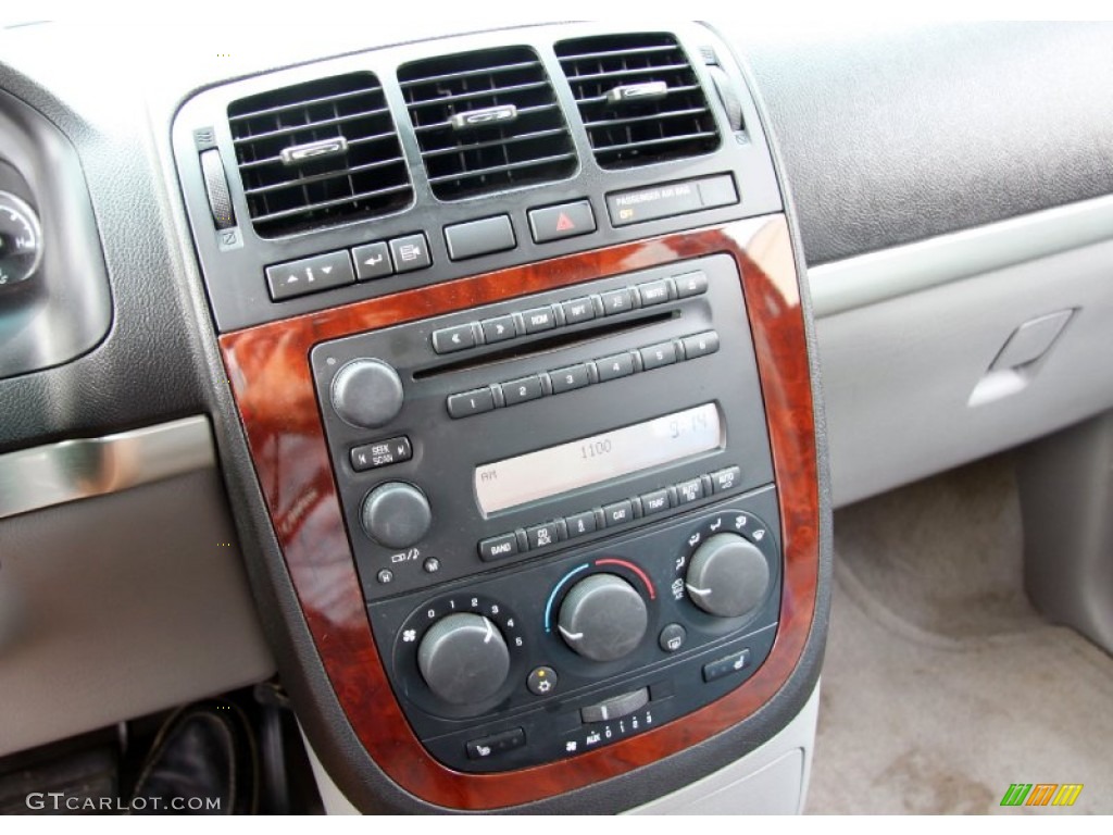 2006 Chevrolet Uplander LT AWD Audio System Photos