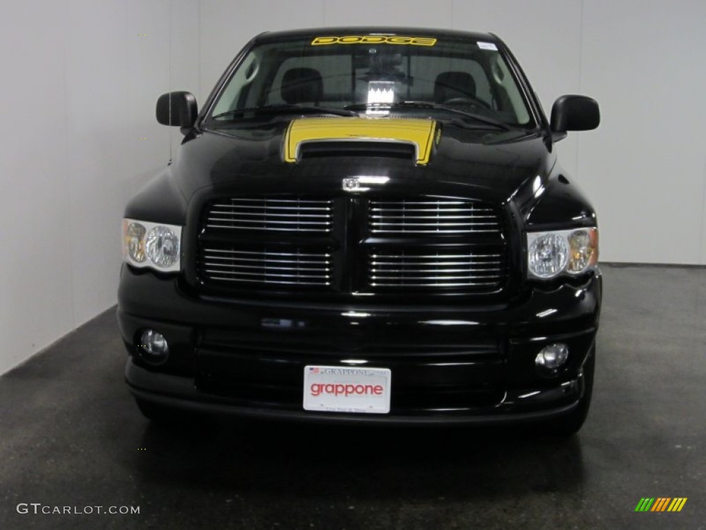 2004 Ram 1500 Rumble Bee Regular Cab 4x4 - Black / Dark Slate Gray photo #2