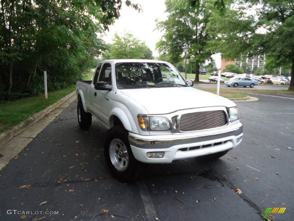 2004 Tacoma Xtracab 4x4 - Super White / Charcoal photo #1